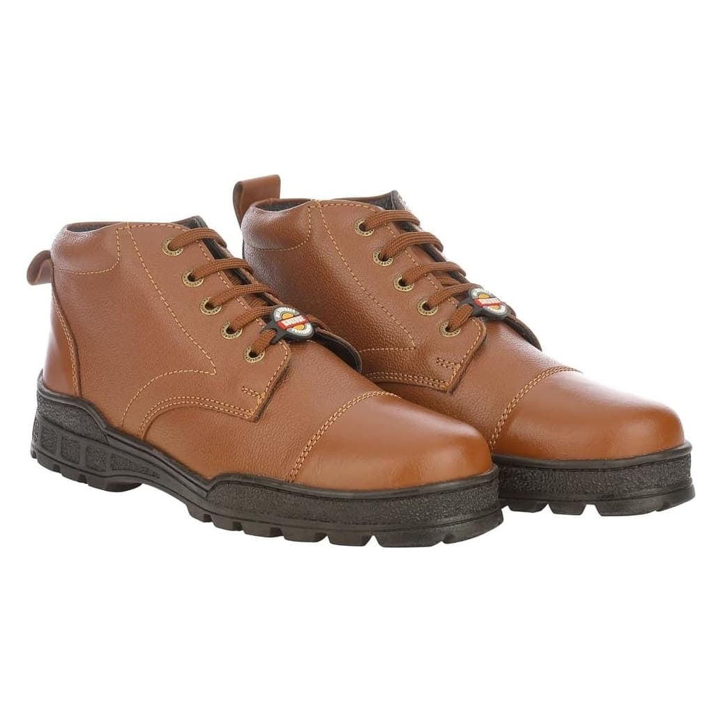 Commando 01 Lace-Up Ankle Boot — Tan